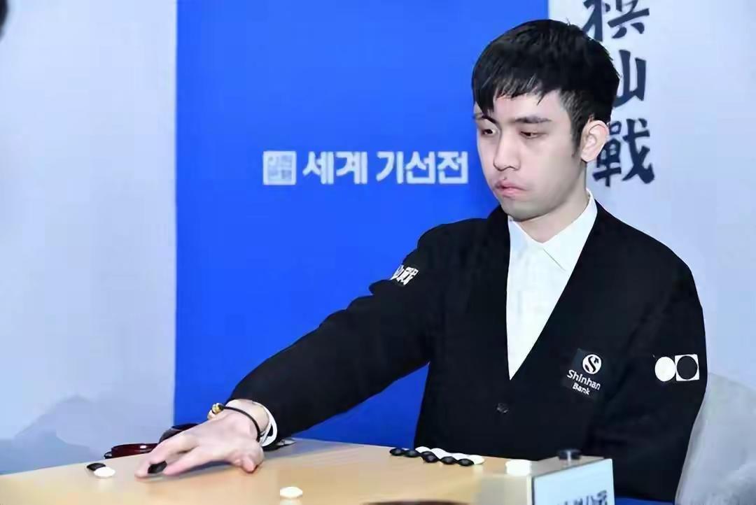 棋仙战王星昊擒虎，党毅飞两手昏招葬送好局。12月29日，世界围棋棋仙战半决赛结束