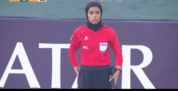 今天U20女足亚洲杯执法中国女足和泰国女足比赛的边裁执法存在严重问题，一次泰国