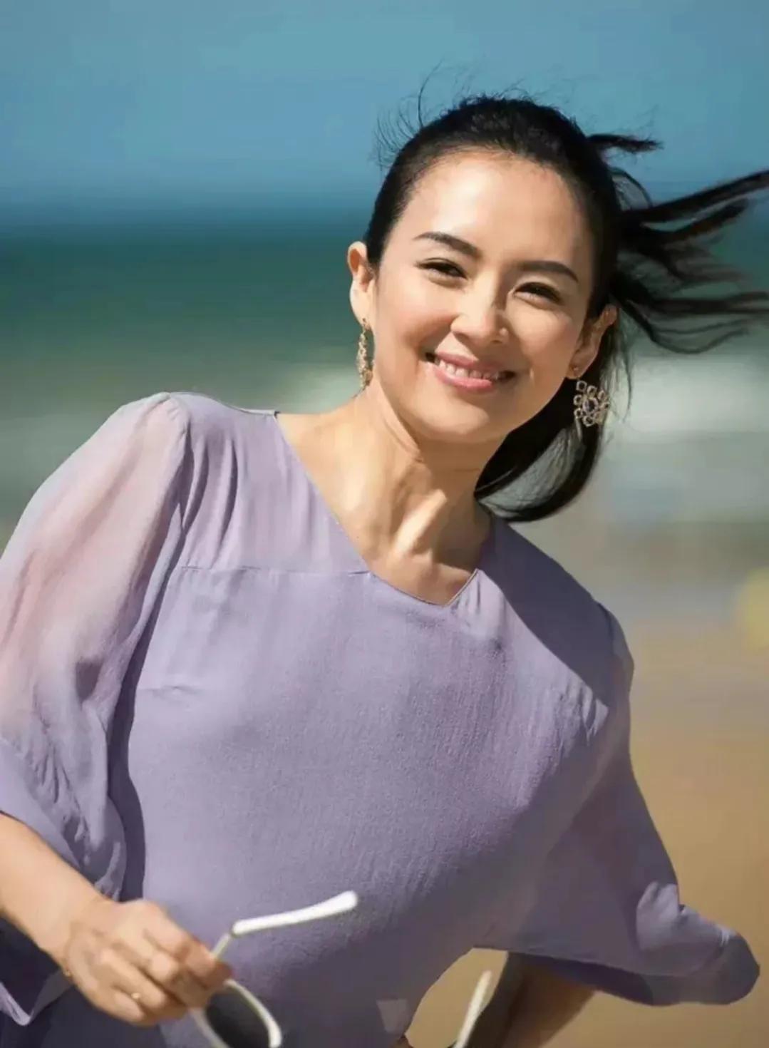 章子怡是顶级骨相电影脸不是一眼艳压，她是经得起镜头推敲的东方高级美章子怡三庭