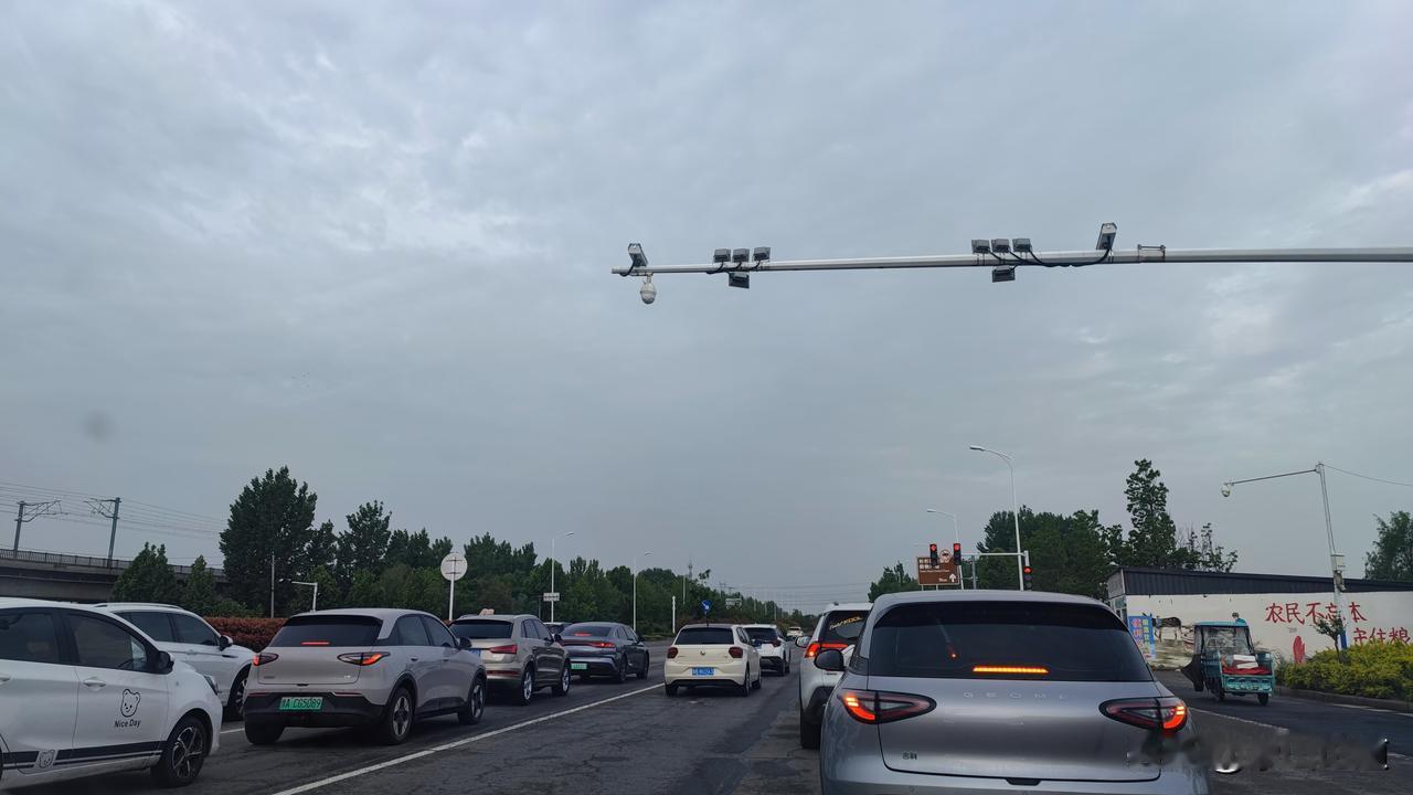 从目前的情况来说，智慧化改造仍然没有动静。郑开大道是连接郑州和开封之间的一条方