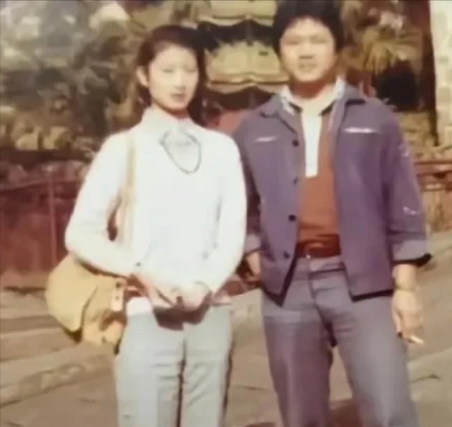 1982年台起义飞行员黄植诚迎娶空姐马红，8年后马红借故赴美未归，安全部门深