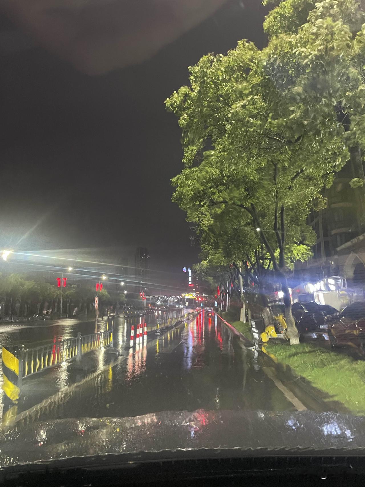 现在跑网约车能挣钱吗?真的非常非常讨厌这种乘客，人还在家里就开始下单，接驾距离2