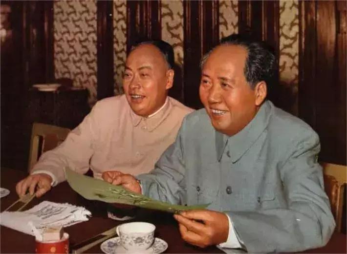 叶剑英说：“毛、刘、周、朱、陈、林、邓，除了毛主席的后六位，还有各位老帅