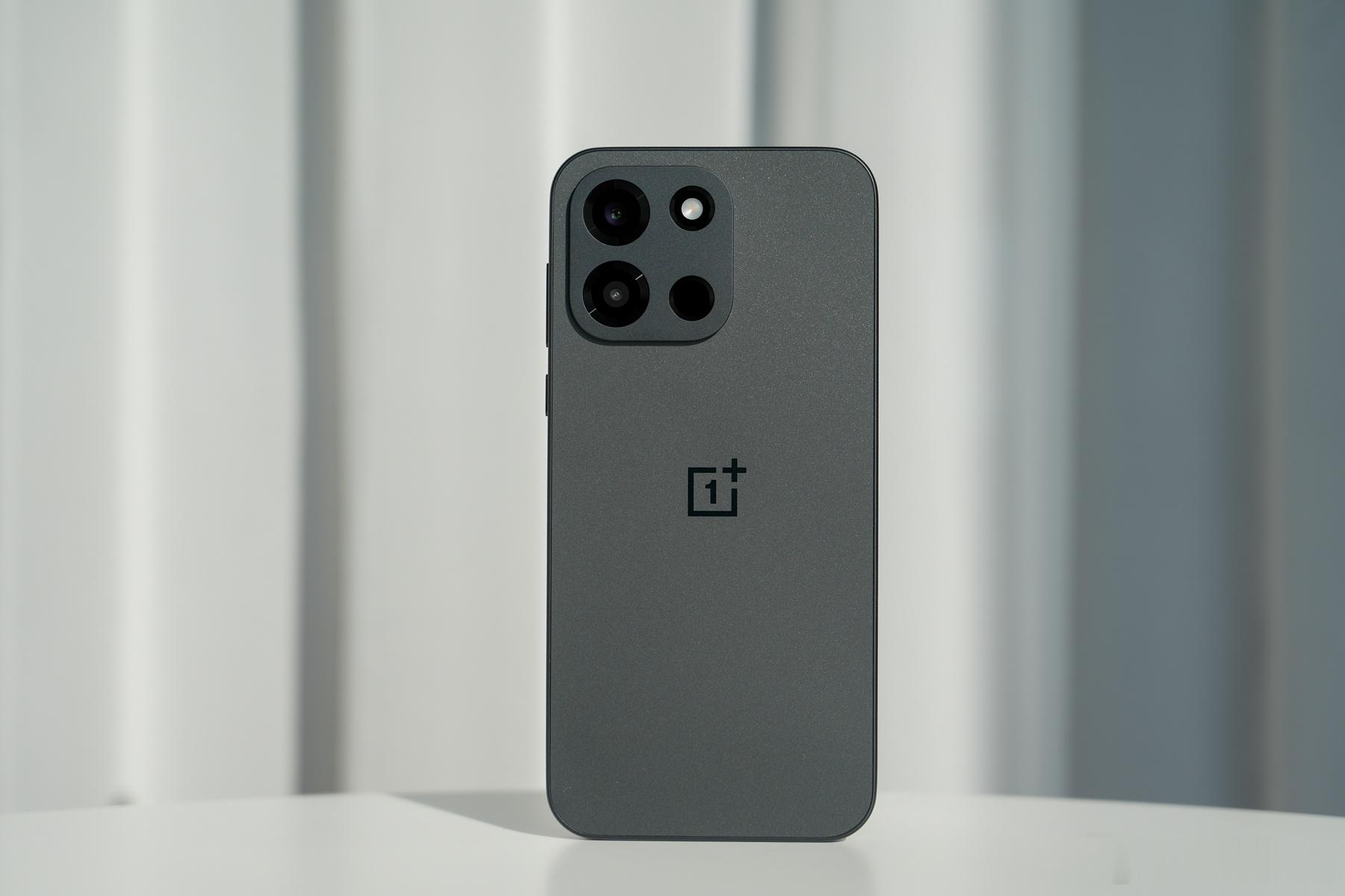 新机来了一加Turbo6图赏新品驾到