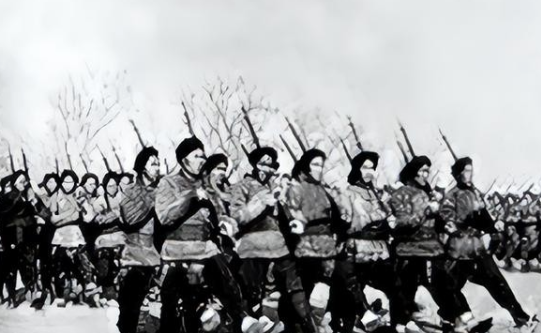 1870年，两江总督马新贻被刺身亡，慈禧震怒，派曾国藩前去彻查，不料，曾国藩拖延