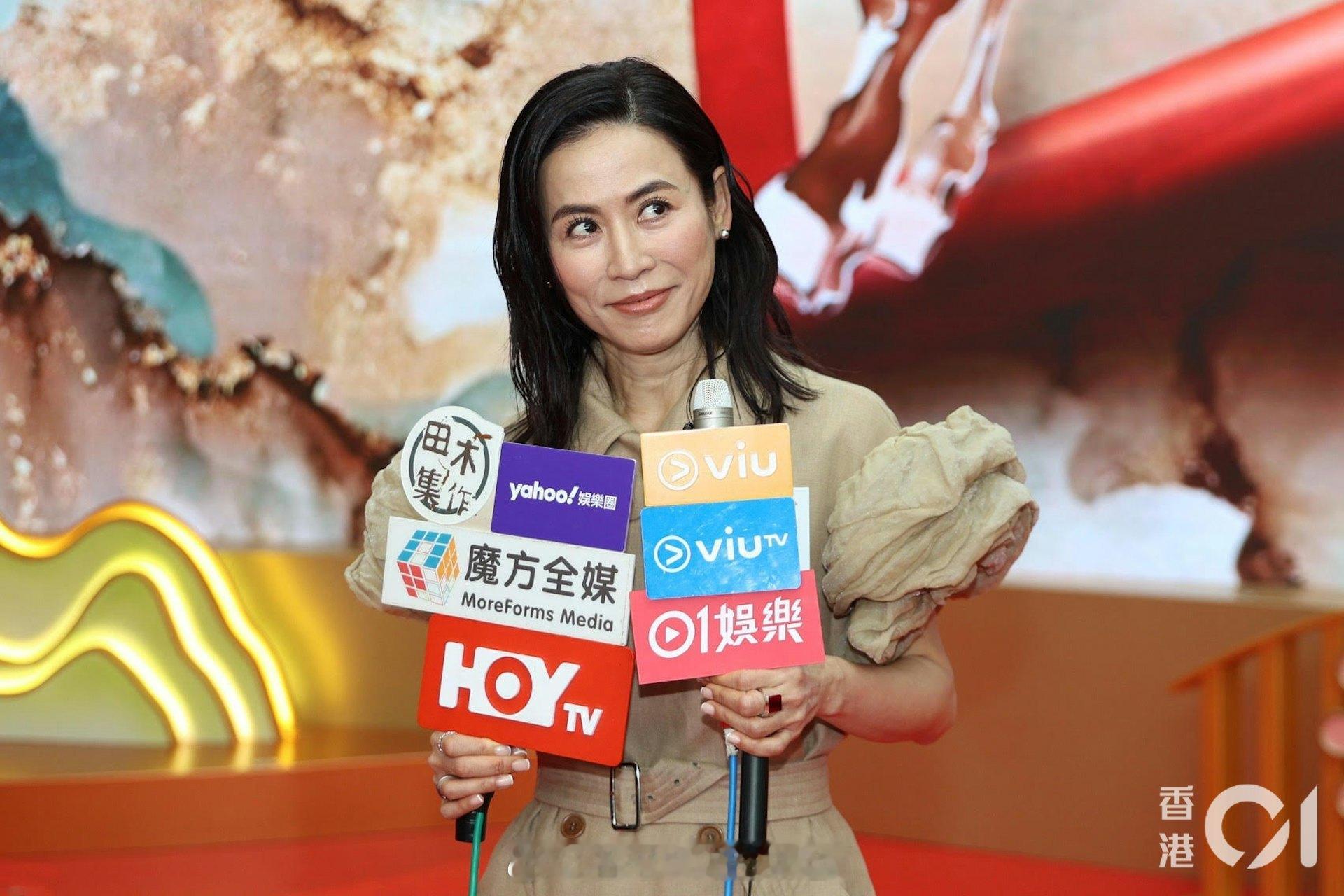 香港01：TVB视后近年再走红不忘养育之恩接102岁工人出院吃团年饭品雪糕现年