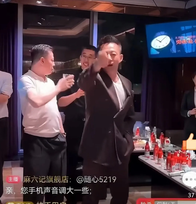 汪小菲昨晚又失态了！情绪这个东西，既能成就人，也能毁了人，还是要能够管理好自