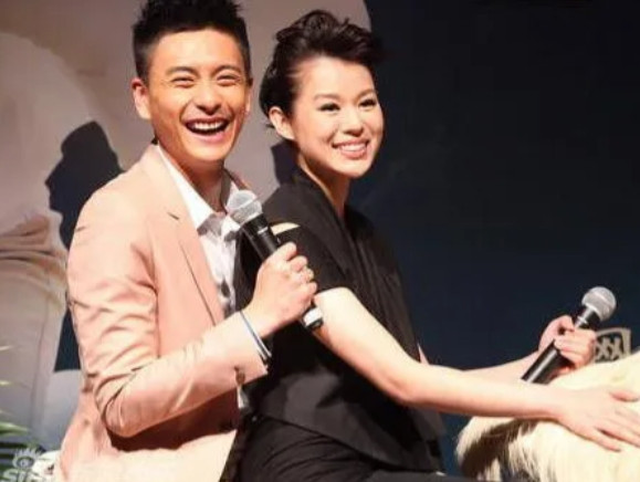 2015年，胡杏儿在与黄宗泽同居8年后，转头带着3000万嫁妆，闪婚嫁给了“夜店