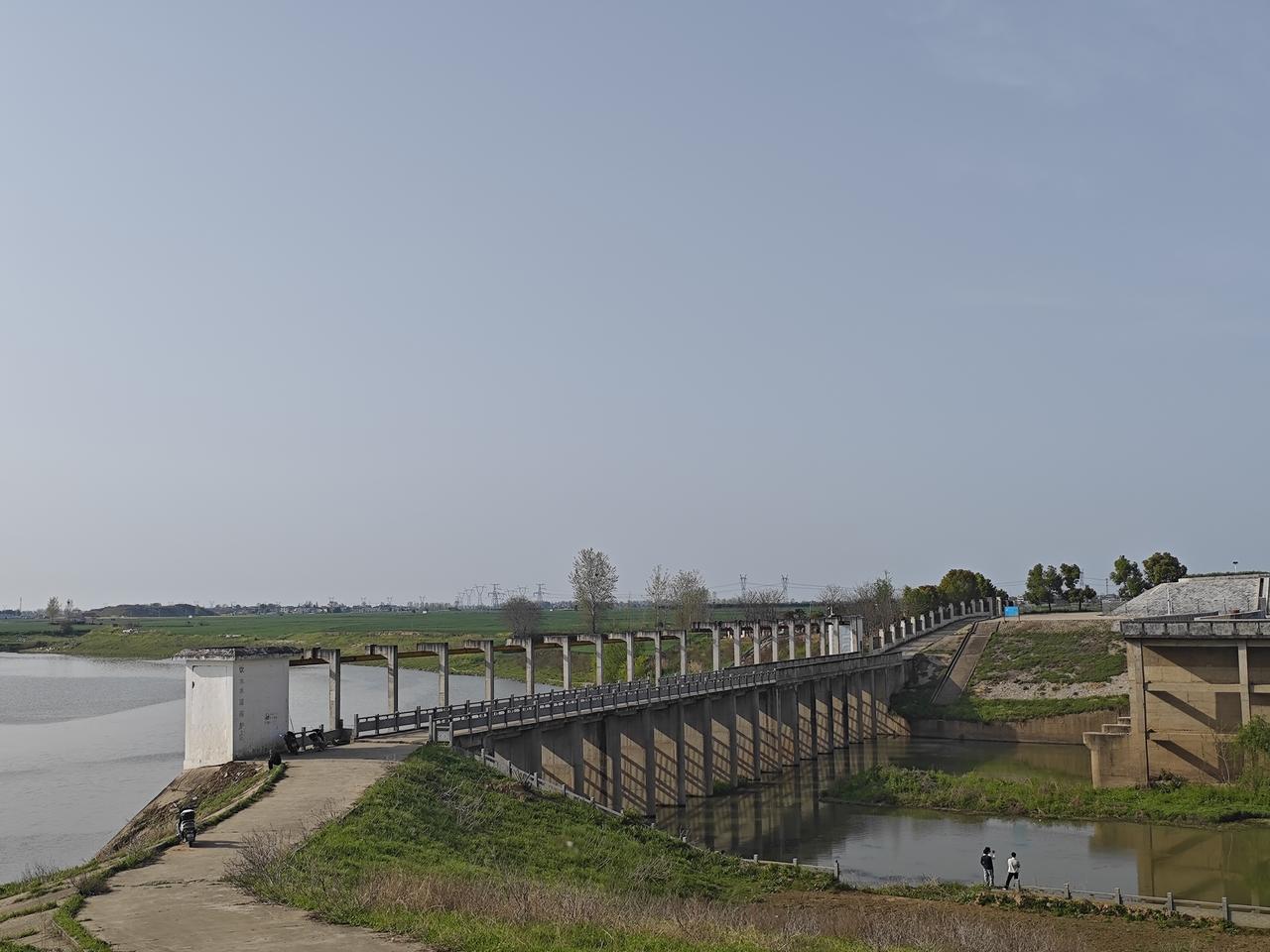 区县教育局局长绝大多数不是从教育系统提拔，是不是外行领导内行？这在体制内其实属于