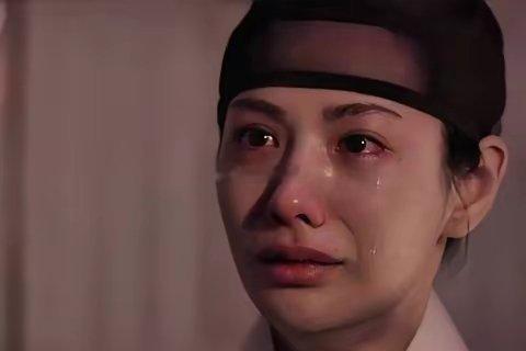林珍娜在Netflix新剧《挑情丑闻》因全裸戏码引爆全网却被网友发现片尾字幕标注
