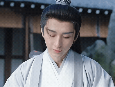 《长安二十四计》谢淮安每次看到萧文敬顶着张默的脸都恨，但是大仇还没报，他只能往前