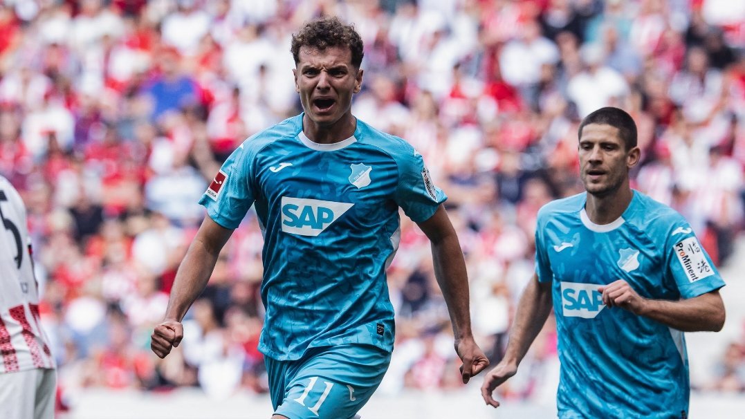 拜仁对阿斯拉尼的兴趣正在逐步明朗，双方正在进行实质性谈判，埃贝尔和弗罗因德都参与