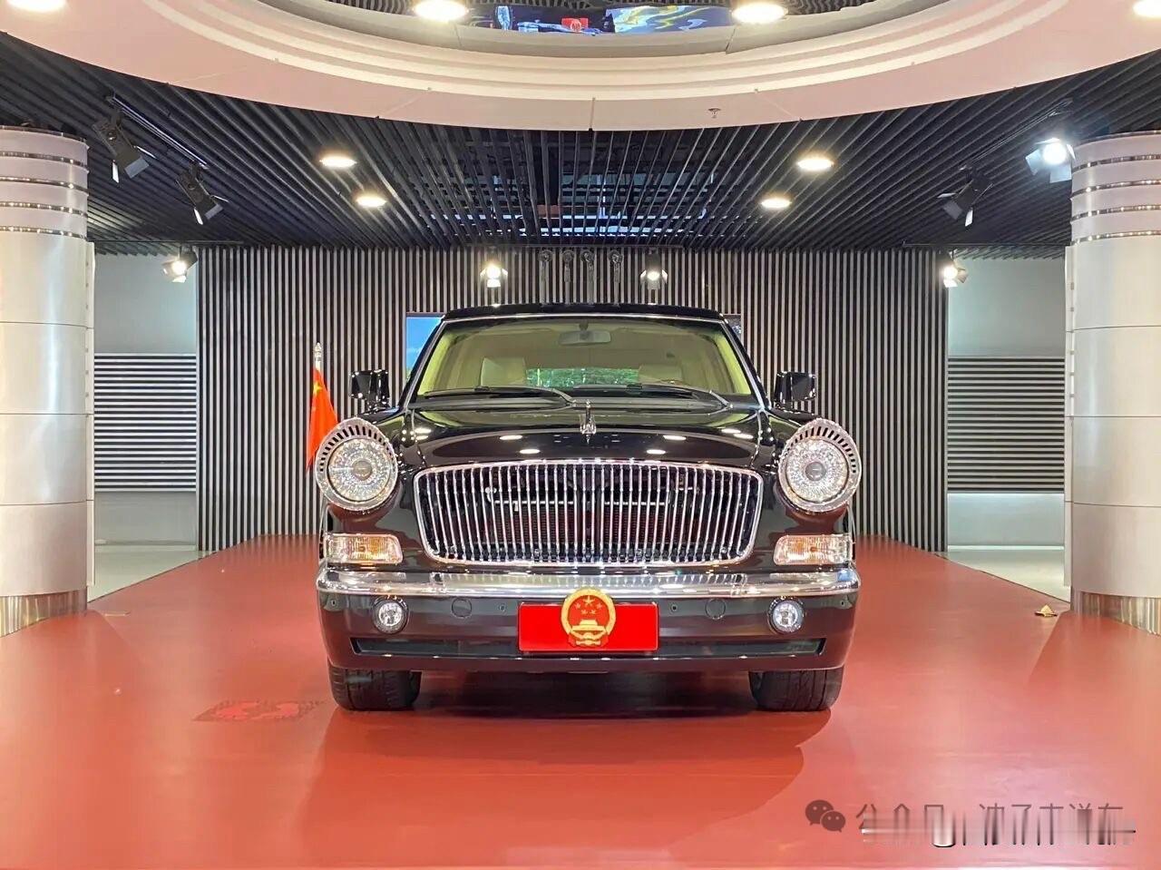 红旗CA7600J，作为阅兵专用车，真的是太帅了，查了一下，2019年国庆阅兵时