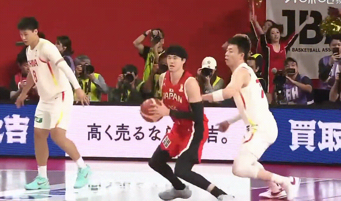 把话搁这！打完日本后，张镇麟想再进国家队就非常难了，可以这么说，他基本可以宣告无