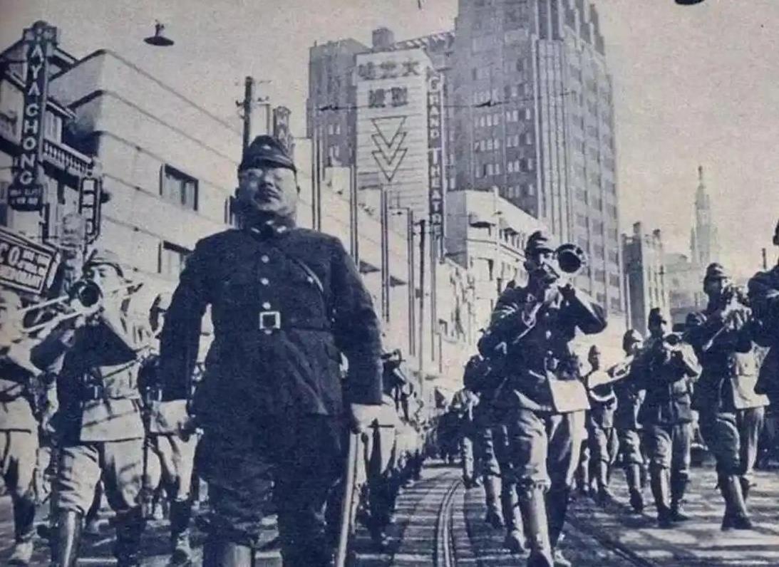 1937年，南京沦陷，一位日本高官找魏特琳，说要挑100名风尘女子，办一家慰安所