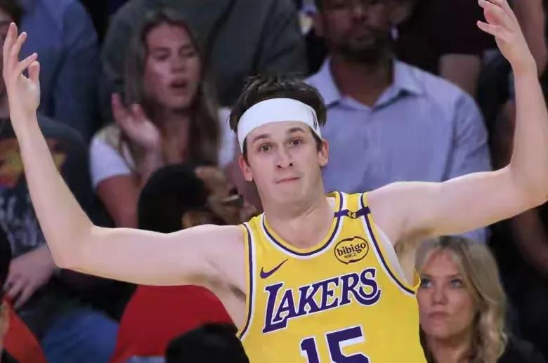 湖人icon又是一场惨败，问题出在哪里呢？相信看过比赛的都应该知道了。一直在