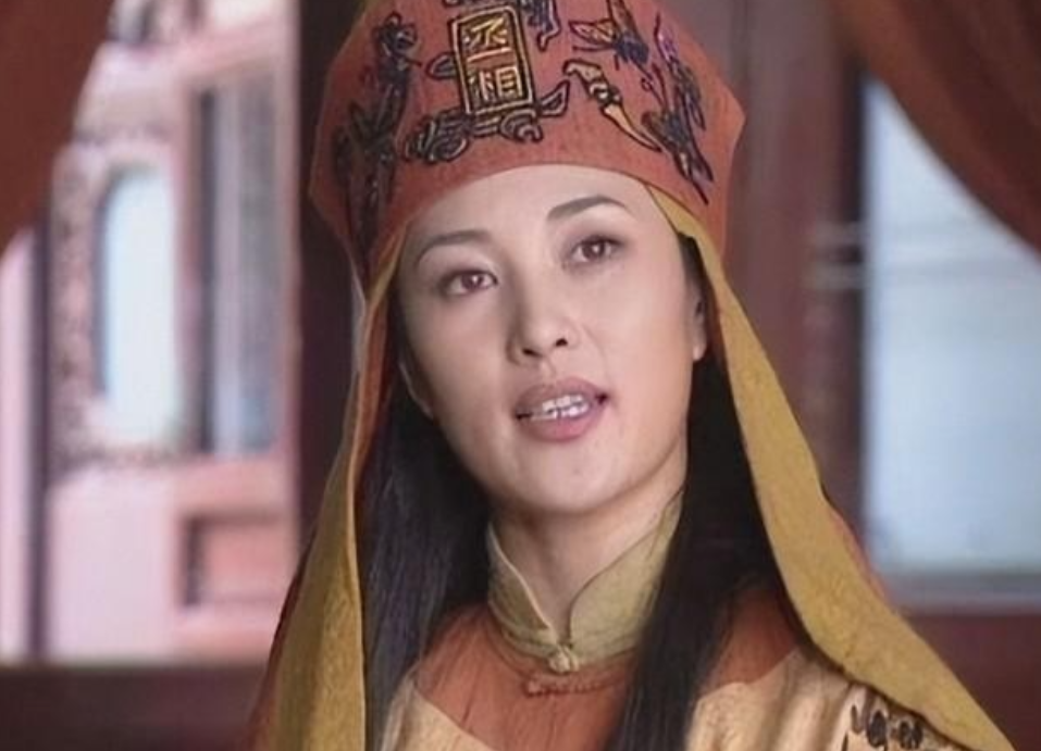 1855年9月，洪秀全刚洗完澡，洪宣娇便不声不响地进来了，天王看见她，热情地说：