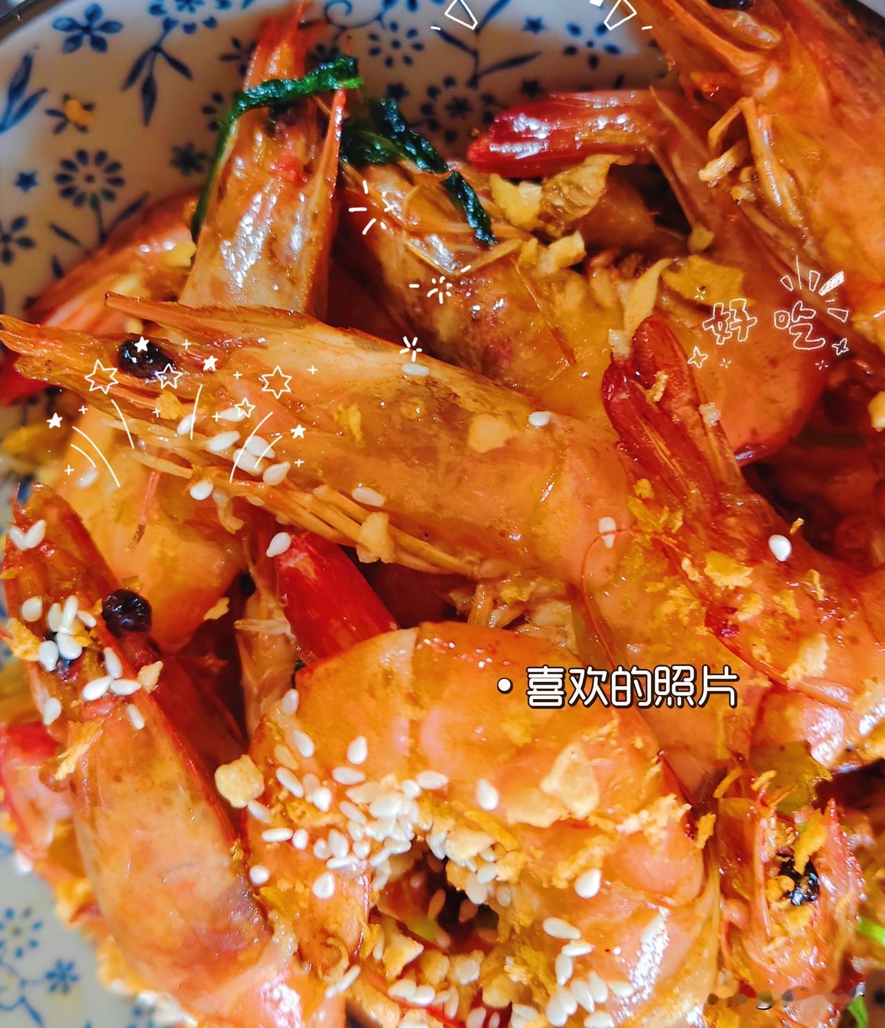 我认为中餐，一个是中国人必须是中餐，再个饮食习惯，烹饪技法，食材多样性，火候的运