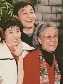 沙玉华和杨俊勇，一张罕见的合影，这张照片拍摄于十几年前，如今他们俩都去世了。