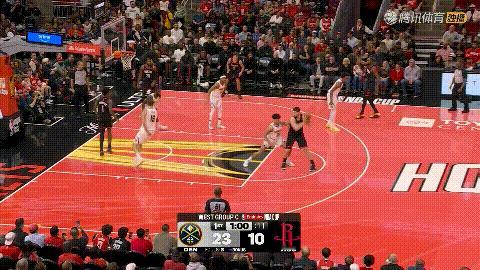 火箭超级新星谢波德真是敢拼敢打！在今天火箭主场迎战掘金的焦点战中，当时比赛进行到