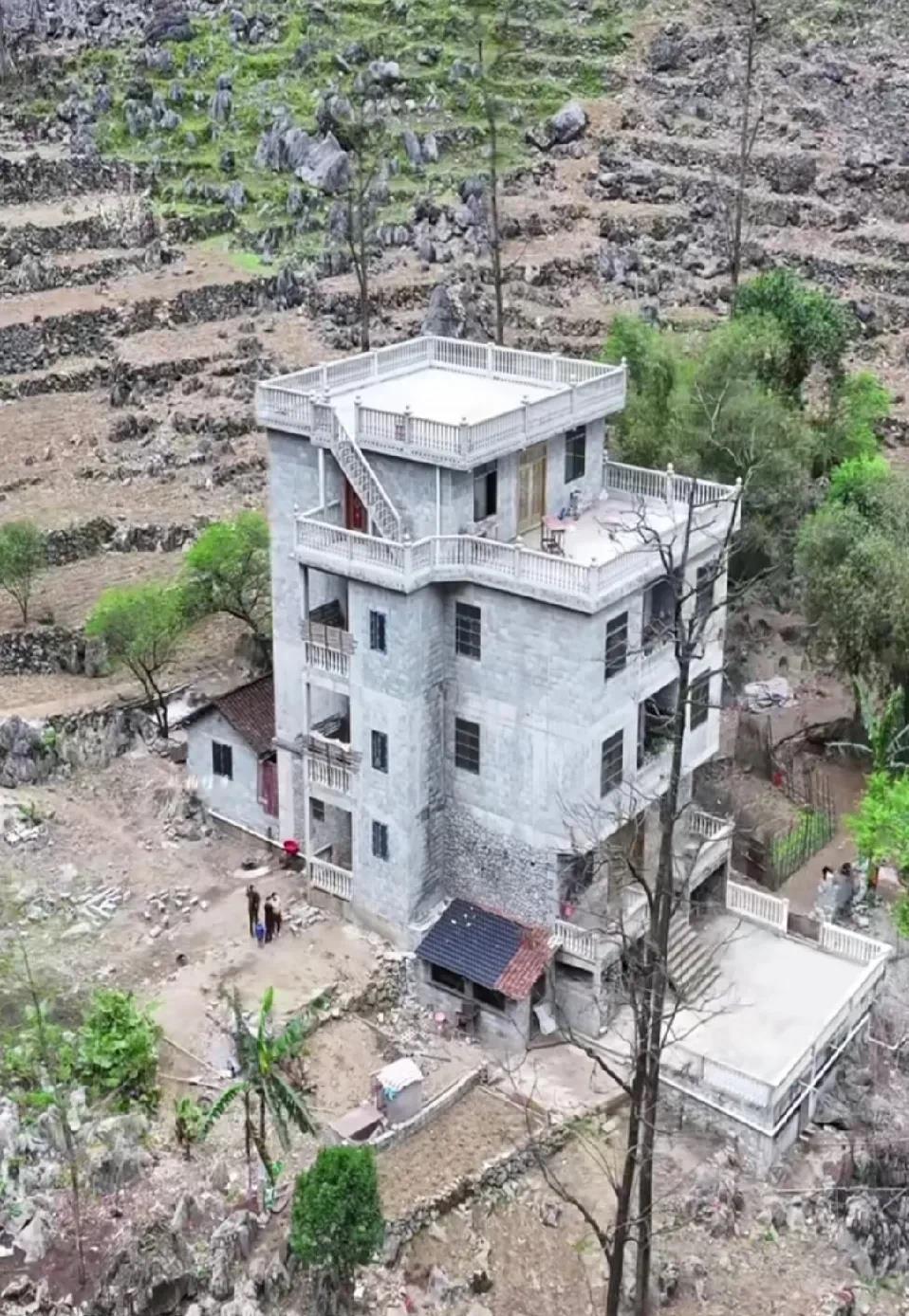 你敢相信百万就建这房子，运费百万