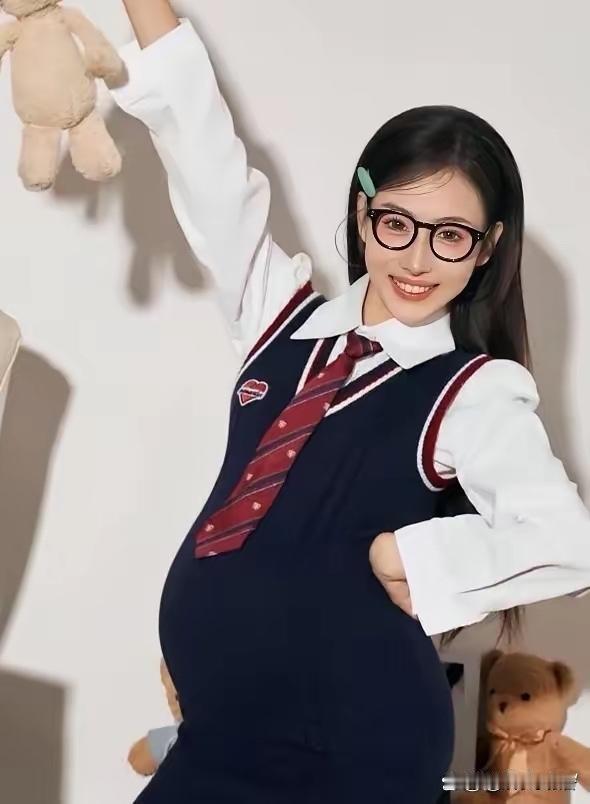 南京师大师范专业大二女生查出三胞胎，体育系男友一家连夜开车六小时带着十八万存折赶