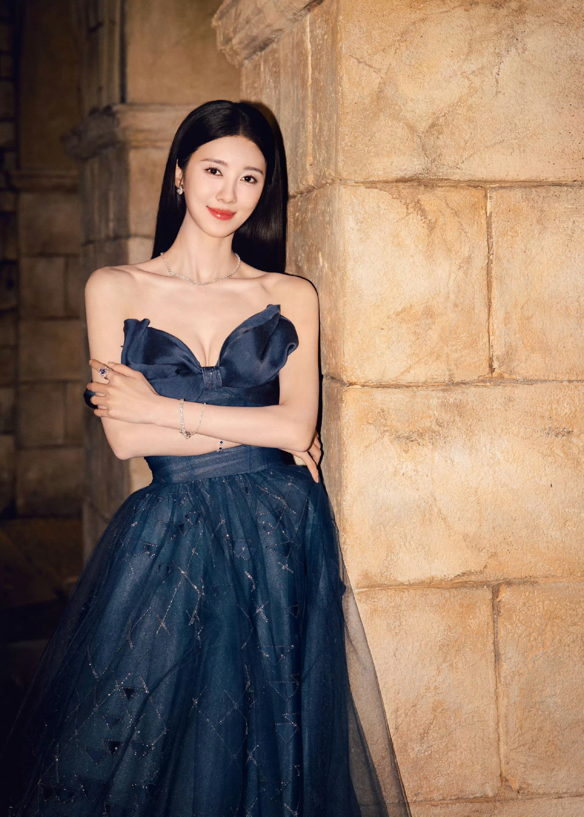 曹斐然身材比列太好了曹斐然