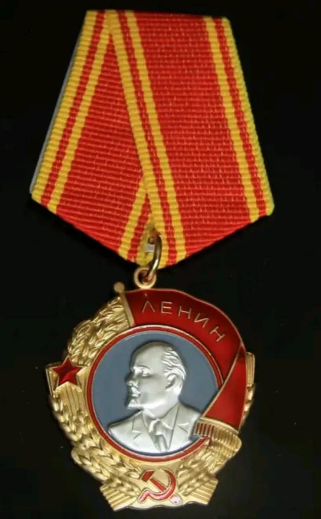 二战中苏联被俘将领下场都很凄惨，但真正的英雄即使被俘也受到尊重，卢金中将在维亚济