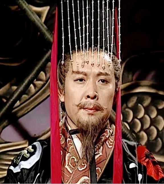 公元208年，曹操抓住刘备的两个女儿，想以此来要挟。哪知，刘备却淡淡地对外宣称：