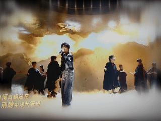 用最轻快的笑容唱最刀的救赎曲《人之初》你饶了我吧！不刀的剧都请不到周深唱ost是