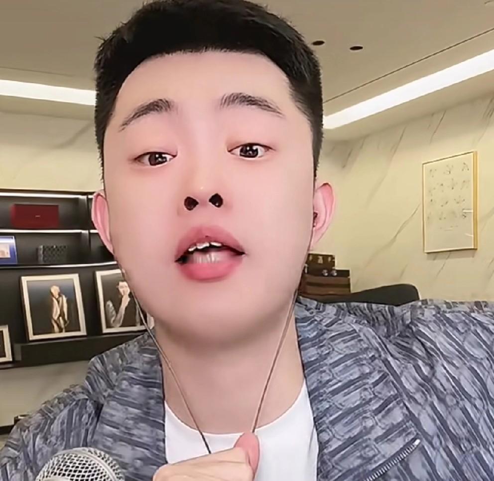 巴扎黑深扒散打哥互联网前世今生，直言不该给老葛开专场。