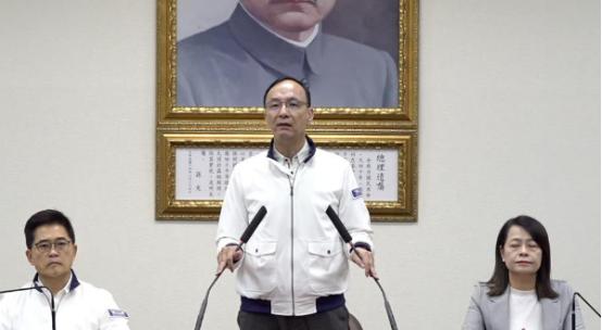 确定，两个逼宫夺权郑丽文的提案被拿下！张亚中表遗憾！7月25日，中国国民党将
