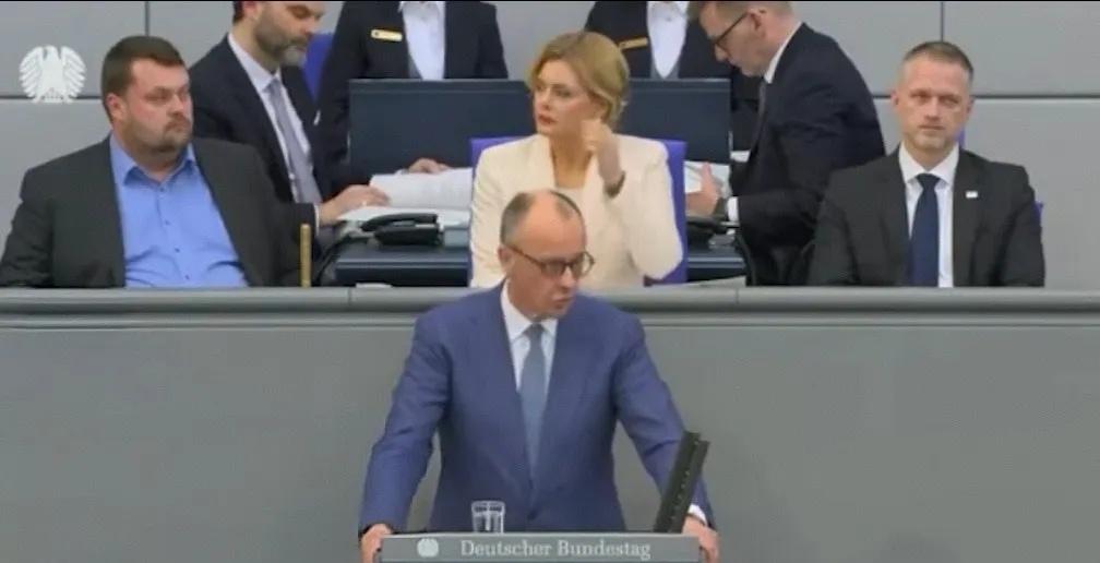 德国总理默茨今天（3月19日）在联邦议院表示：“对德国来说，统一的欧洲从未如此重