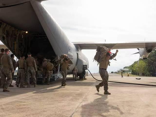 美军出动200名美军士兵，要控制2亿人口非洲第一人口大国尼日利亚！最近1个星期，