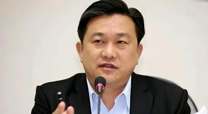 顽固"台独"分子王定宇大放厥词！陈玉珍这次是真把民进党给惹毛了。事情很简