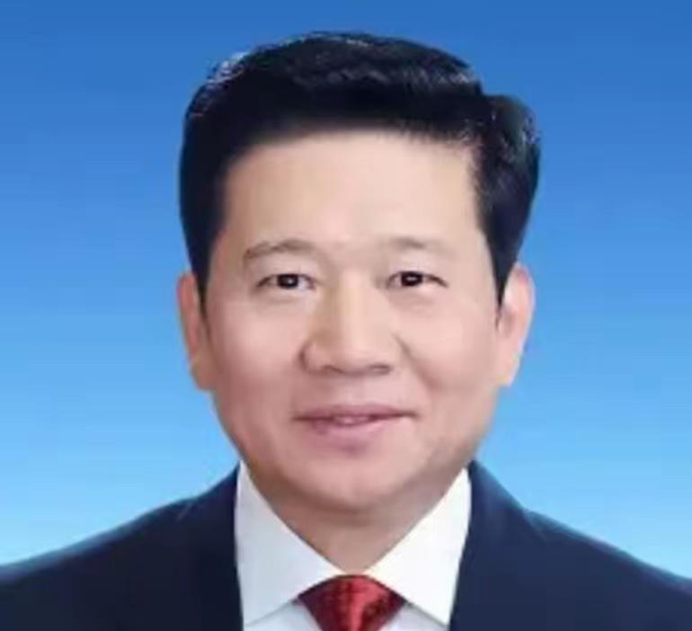 真是天大的讽刺！四天时间，说一套做一套，这事看着就让人警醒。1月27号，王祥