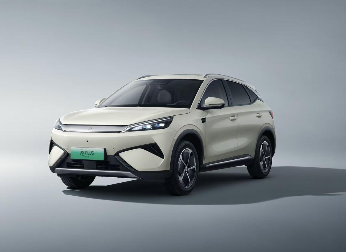 10万以内买什么合适？简单直接地说：开车越远，越买油车，开车越近，越买电车。