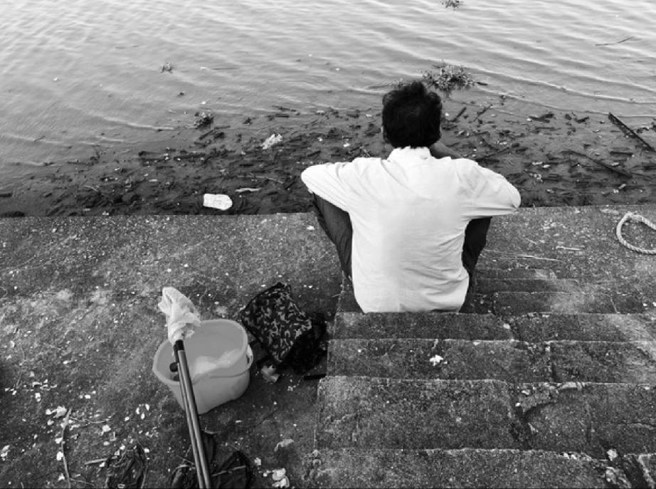 现在，我成为了她最想要的样子一、在家她想说话就陪她说话，不想说话就闭嘴。