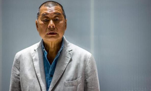 黎智英“上诉得直”定罪刑期被撤销，港府不服：接着告2月26日，身在大牢里边的