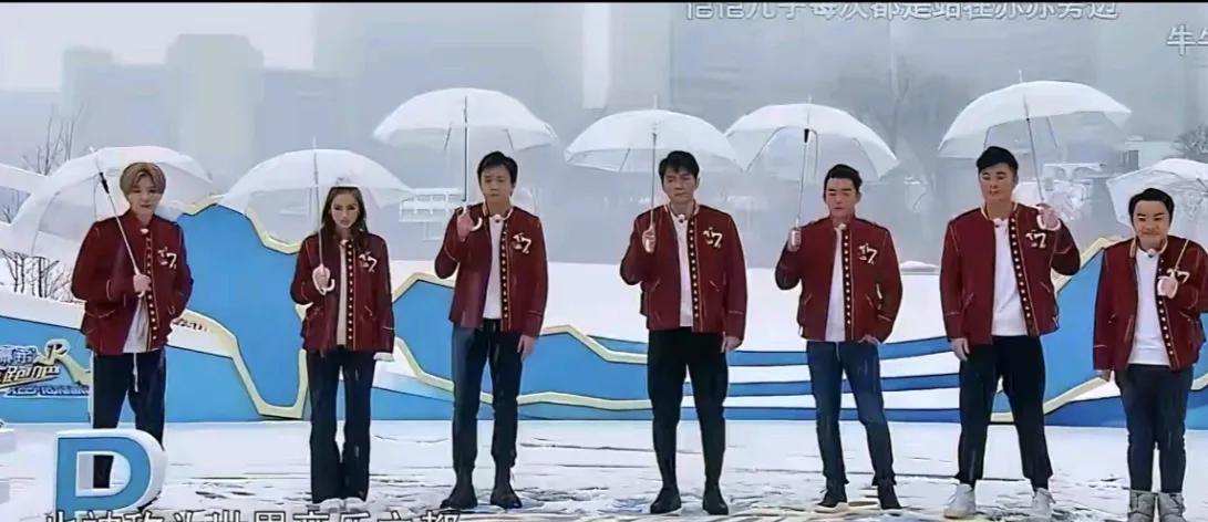 跑男中的五位帅哥，邓超的个子是最高的；身材比例也是最好的；性格也是很开朗、很幽默