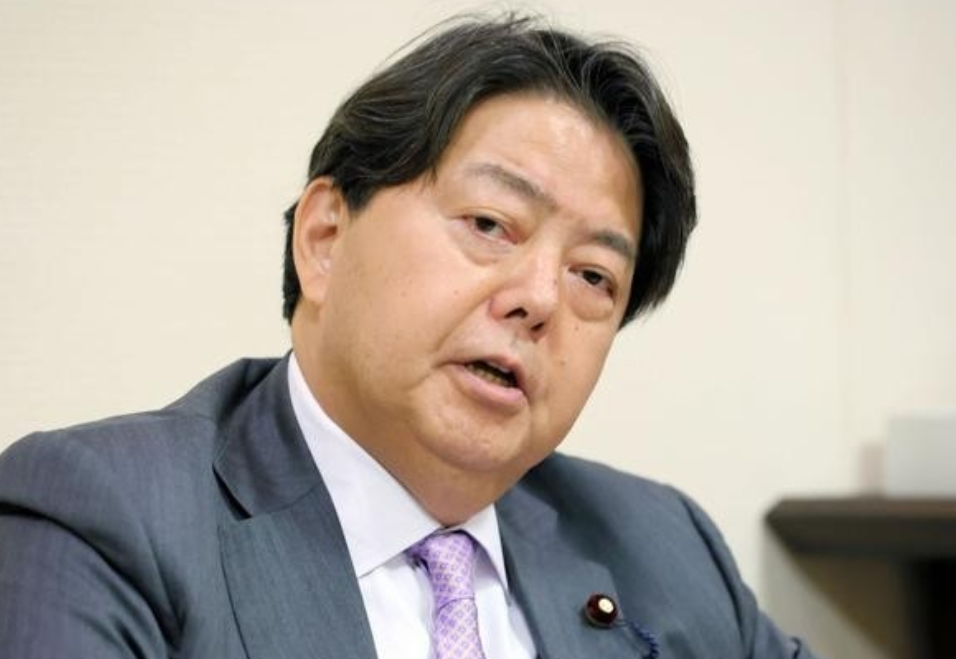 9.3临近，日本陷入“最后的疯狂”，政府不否认呼吁全球抵制中国阅兵，学者大赞“干