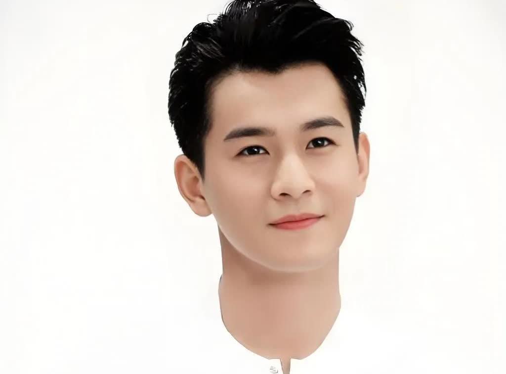 2012年，王丽坤质问乔振宇：我们刚分手，你就和别人结婚，你是不是早