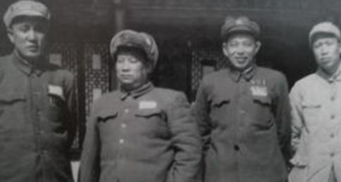 1948年，西野召开军事会议，在会上，彭德怀讲完话，廖汉生便站起来说：“要是信不