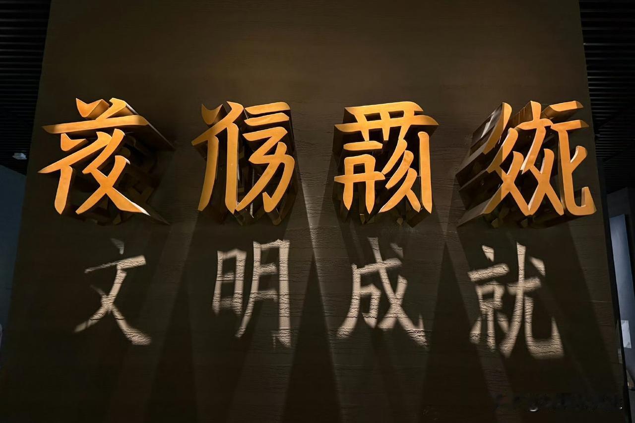 放假跟朋友聊天，问大家都去哪玩，一圈问下来，全都是国内游，没有一个人想着出国。
