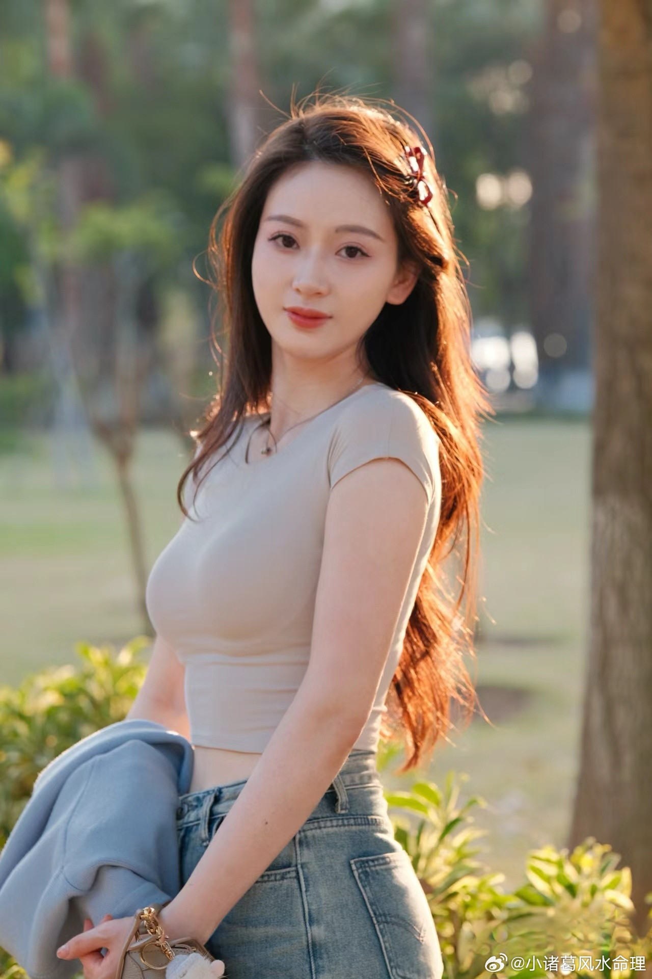 生肖虎属虎人2026年宜把握人脉资源，多与朋友交流，通过合作或朋友介绍的项目，往