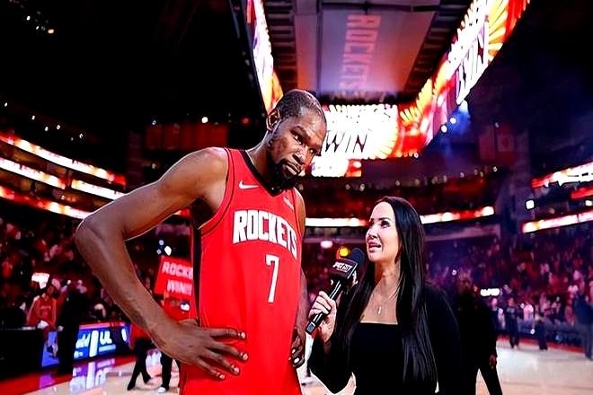 别再甩锅乌度卡了，问题根本不在他！想想申京受伤那阵，杰伦格林打得多疯？那