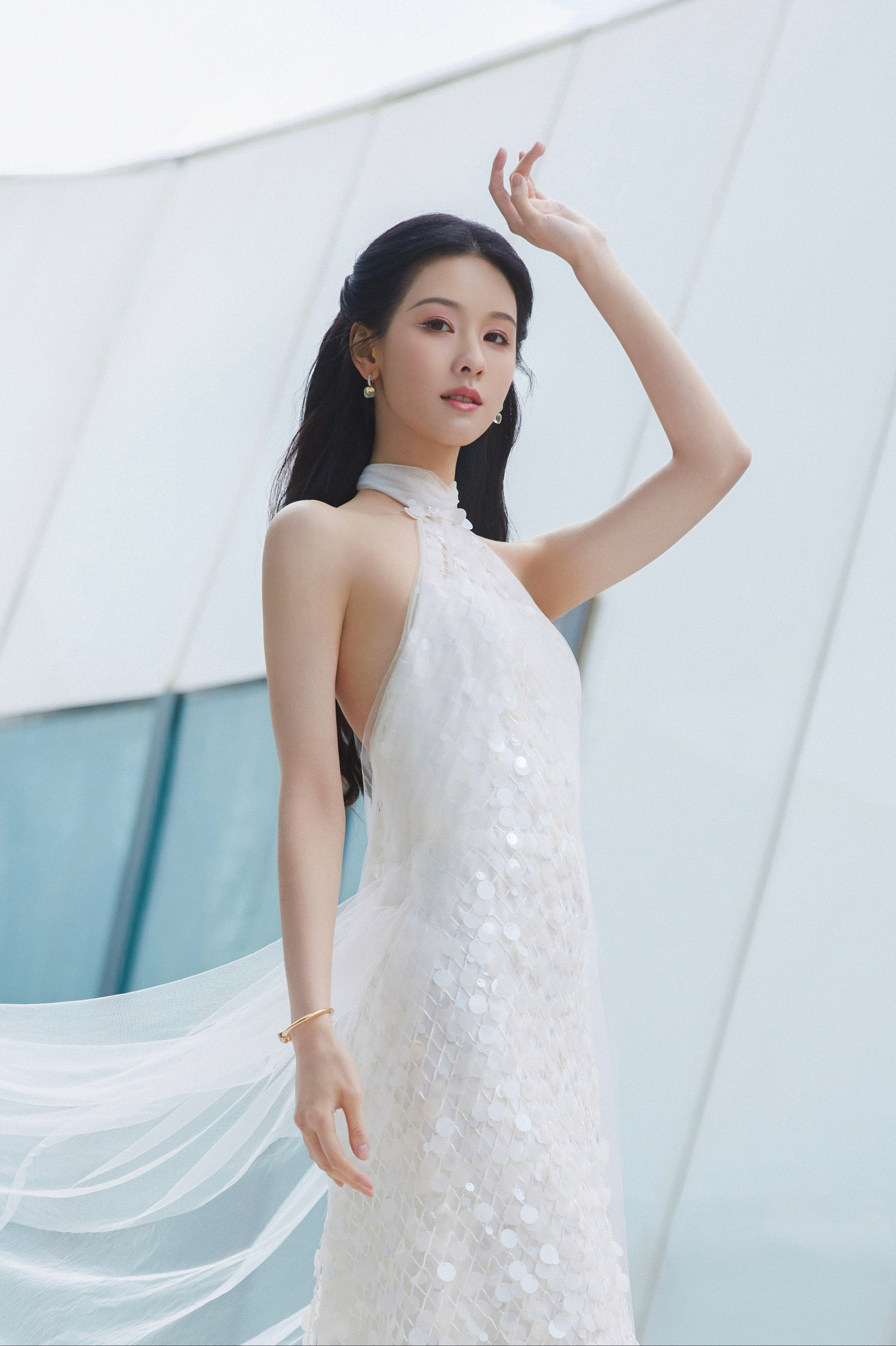 陈都灵一比心全场都红温了这么权威的脸出现在内娱✨​​​