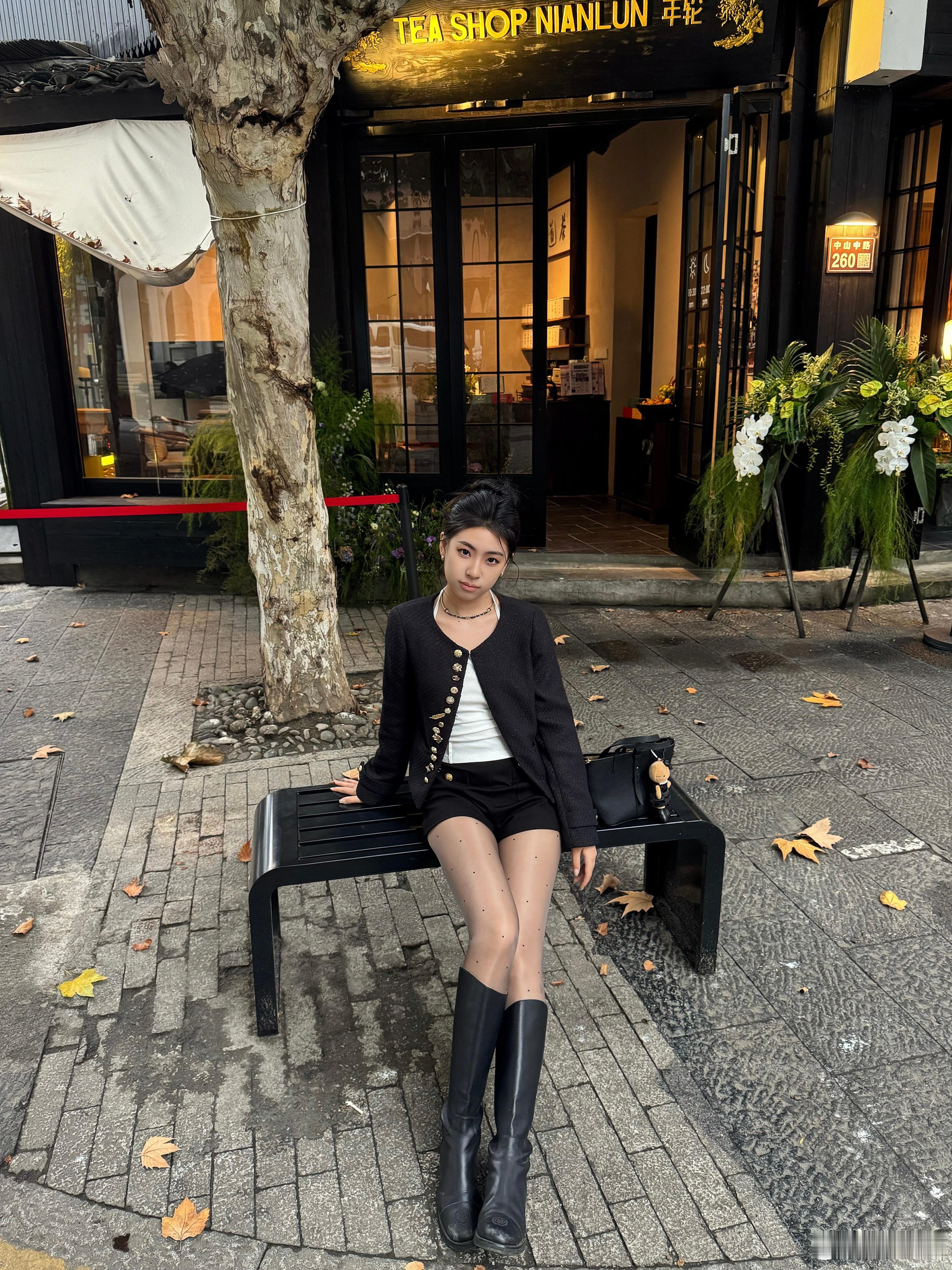 出门逛逛​​​