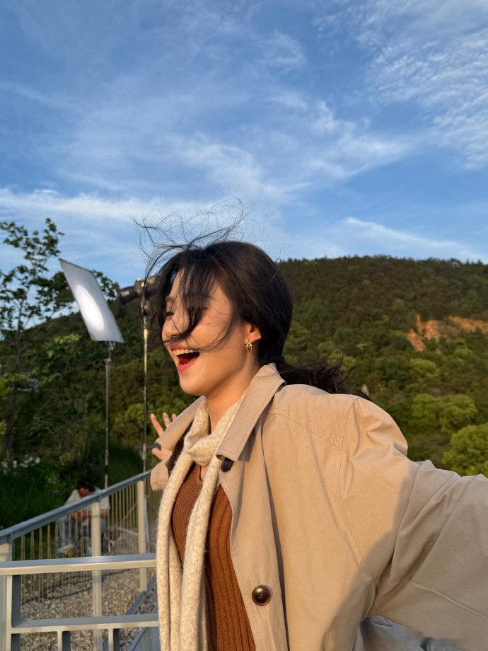 卢昱晓说胡羞爱你老己卢昱晓说爱己者风生水起卢昱晓说爱己者风生水起，发现她真的很会