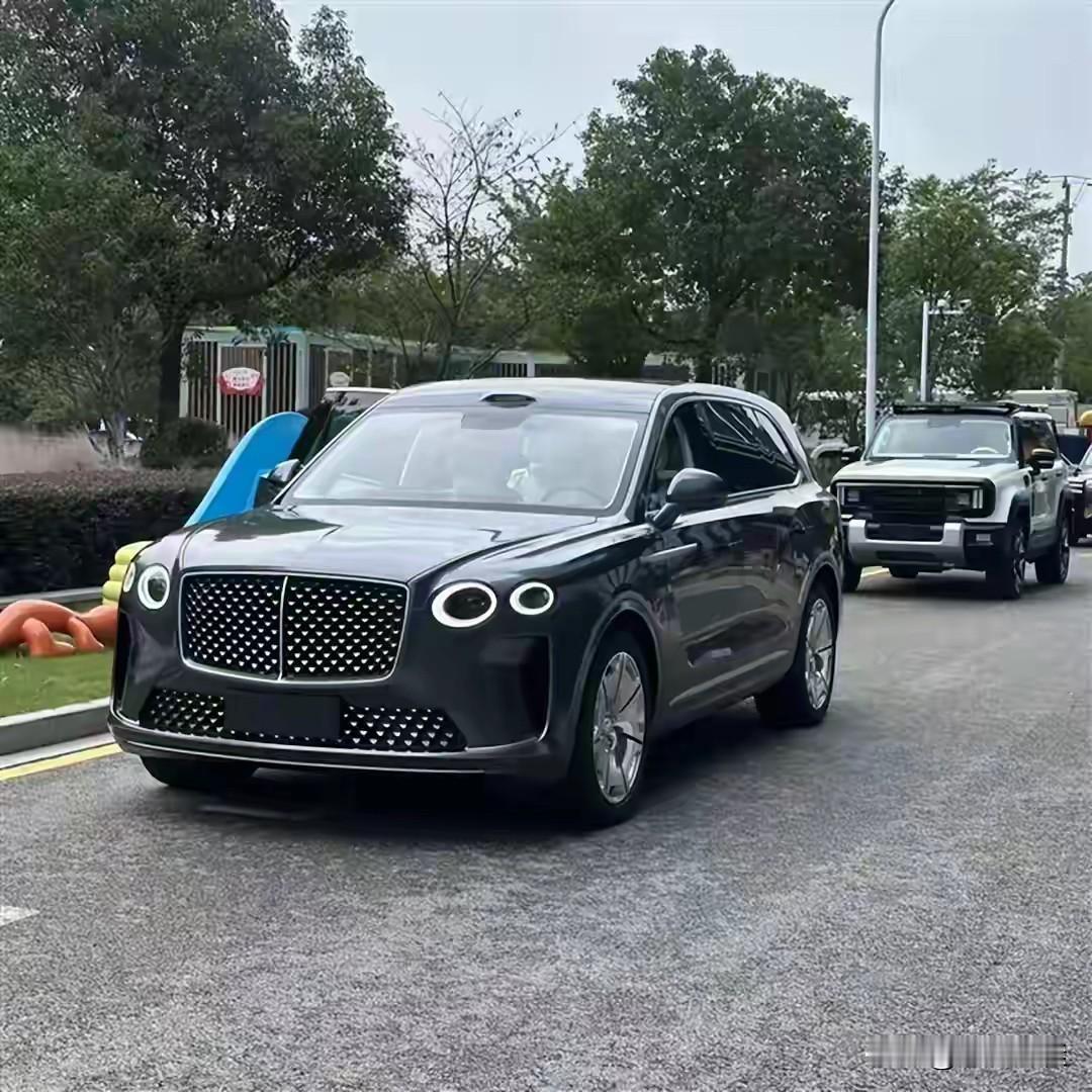 如果这车卖火了，我只能说众泰“生不逢时”！这两天闹得全网沸沸扬扬带激光雷达、外